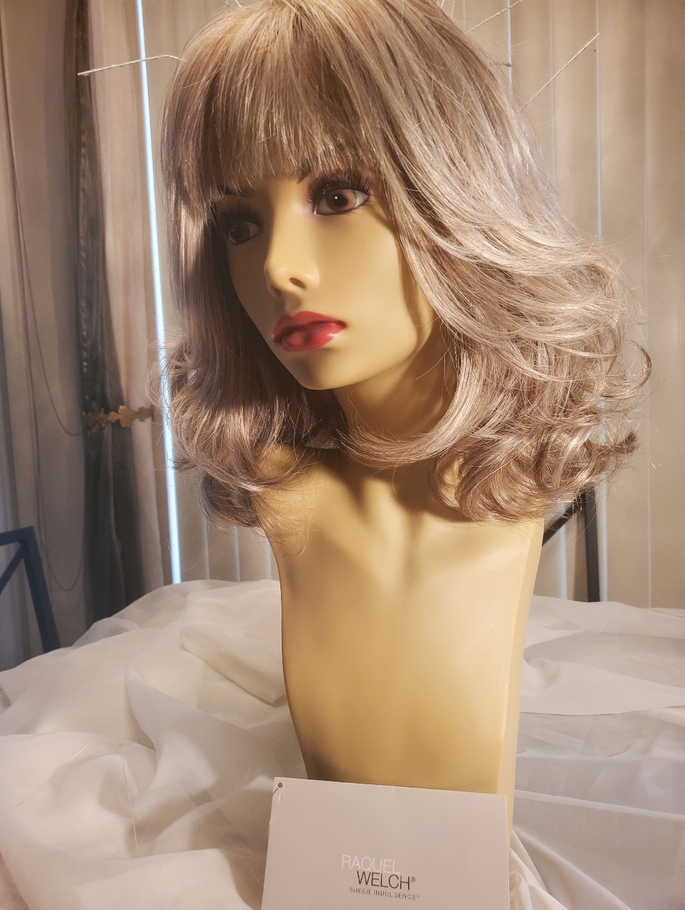 ⭐️FREESTYLE BY RAQUEL WELCH - AVERAGE  COLOR R1621S GLAZED SAND